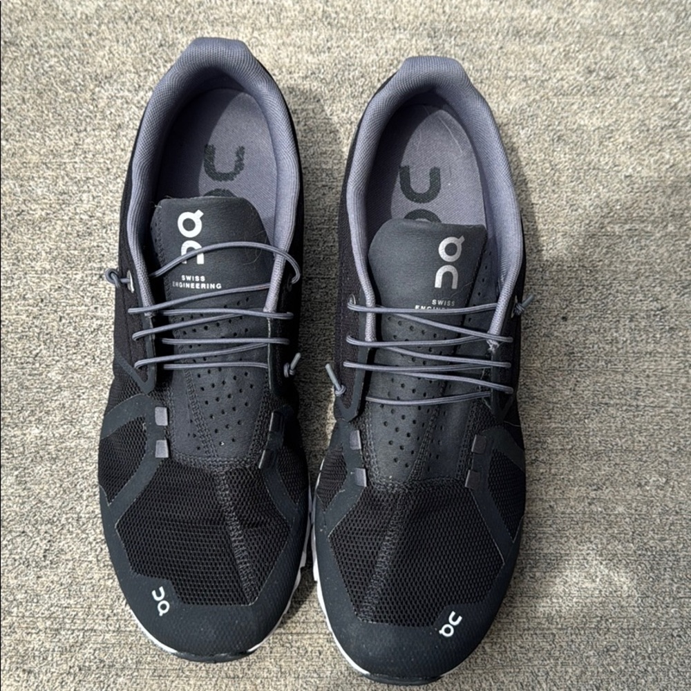 Men’s on cloud tennis shoes